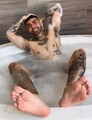 02_Nick_Bolt_Feet_7712105.jpg
