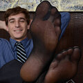38_male_feet_tumblr_pe9p1dNWKH1xtqg5mo1_400.jpg